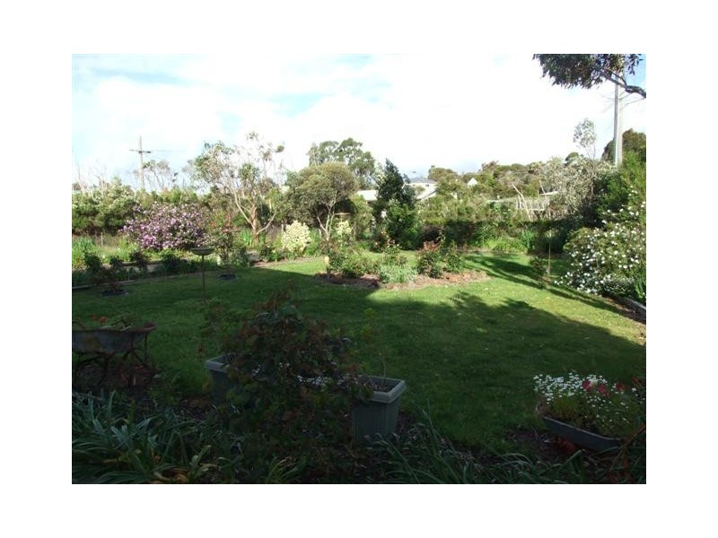 26 Galleon Crescent, Sunset Strip VIC 3922