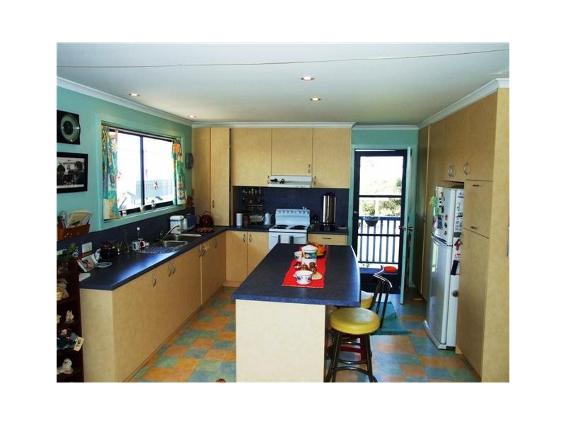 111 Scenic Drive, Cowes VIC 3922