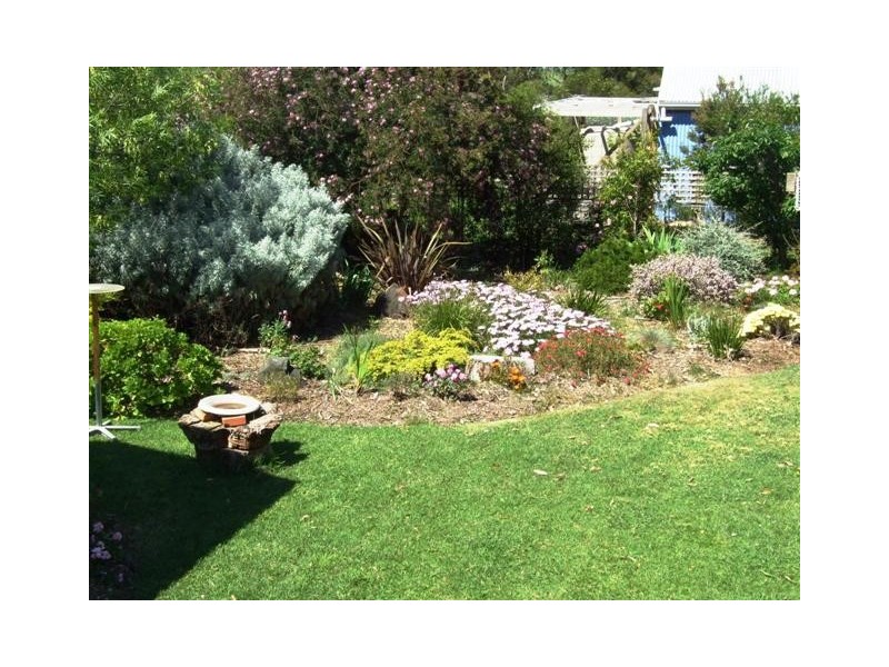 111 Scenic Drive, Cowes VIC 3922