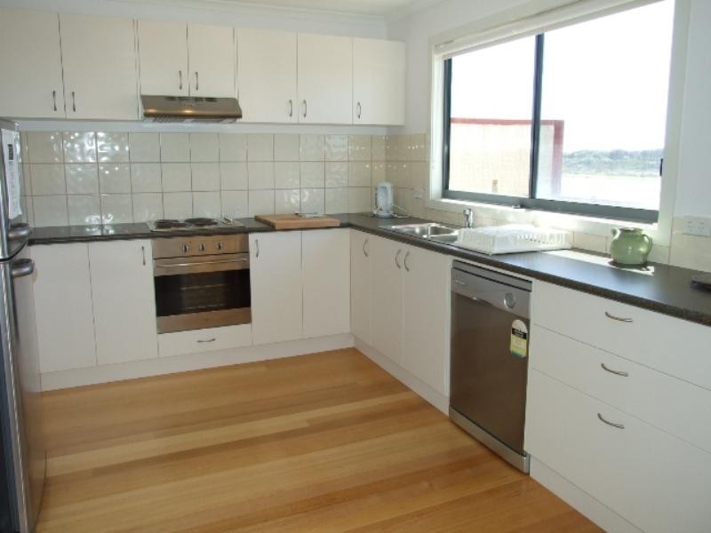 2/82 Lantana Road, Cape Woolamai VIC 3925