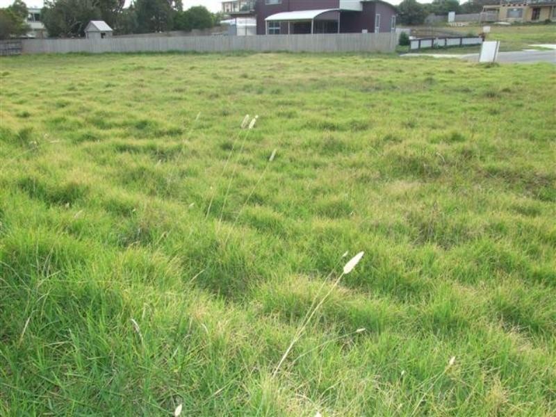 5 Haldor Place, San Remo VIC 3925