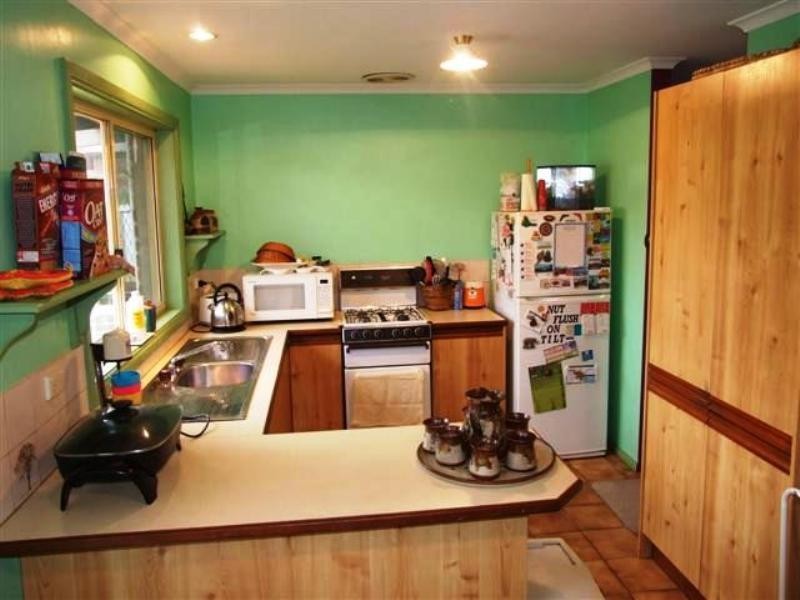 6 Albany Road, Cowes VIC 3922