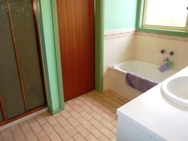 6 Albany Road, Cowes VIC 3922