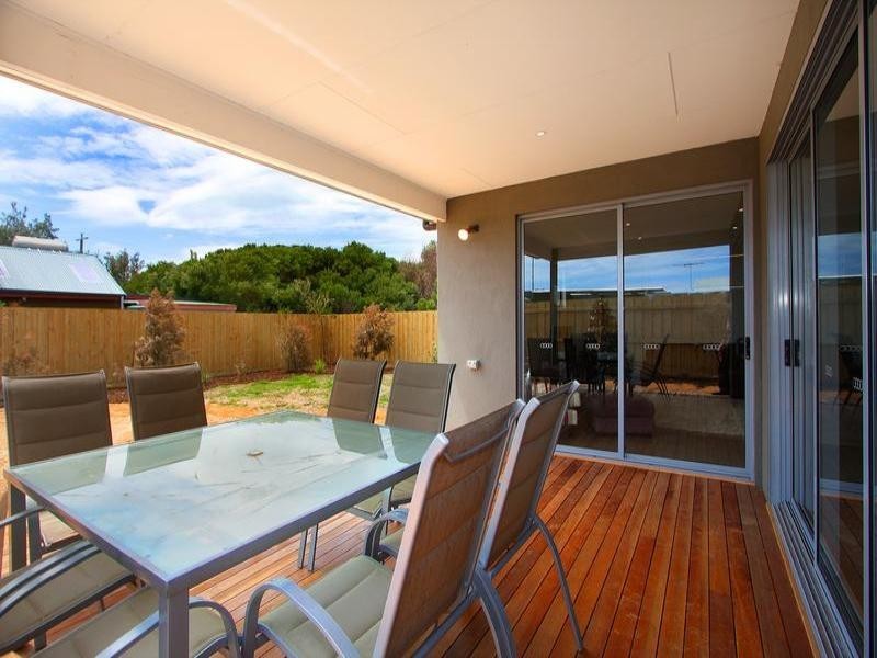 92 Ocean Reach, Cape Woolamai VIC 3925