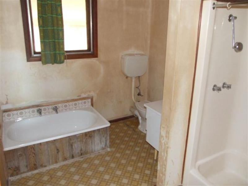 12 Sunderland Bay Road, Sunderland Bay VIC 3922