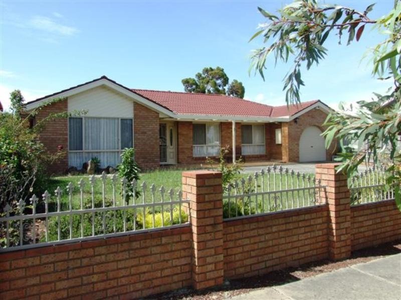 4 Manna Gum Drive, Cowes VIC 3922