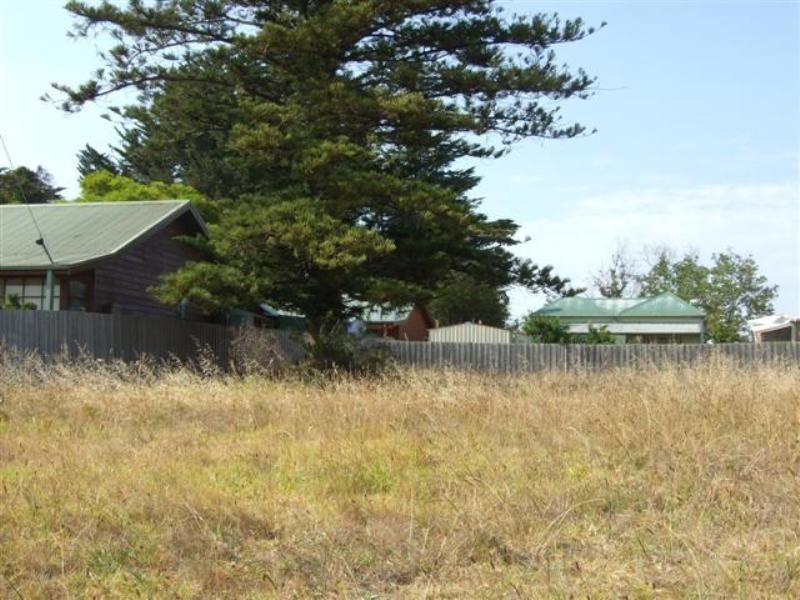 9 Parrakoola Way, Cowes VIC 3922