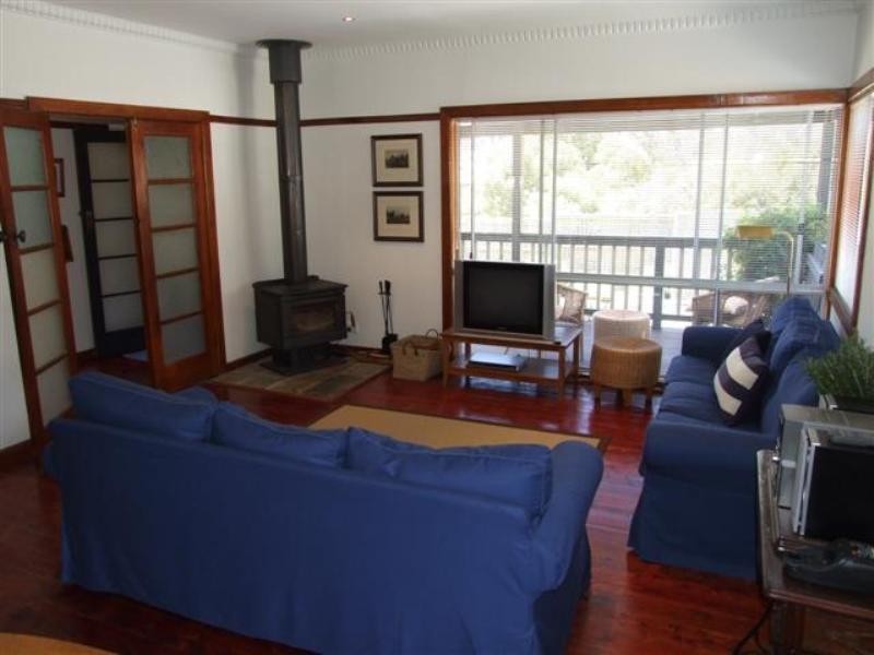 32 Scenic Drive, Cowes VIC 3922