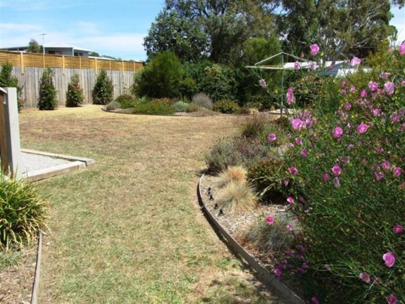 32 Scenic Drive, Cowes VIC 3922