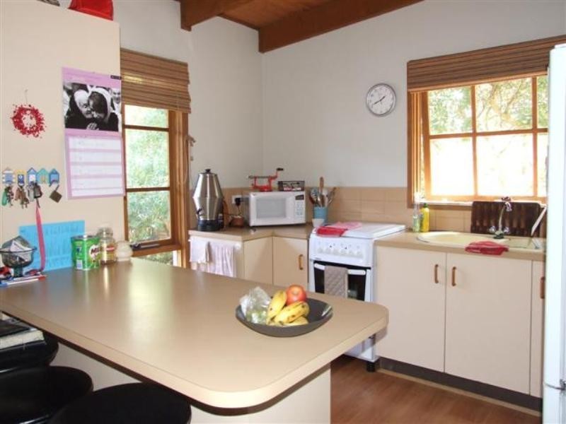 31 Beachcomer Avenue, Smiths Beach VIC 3922