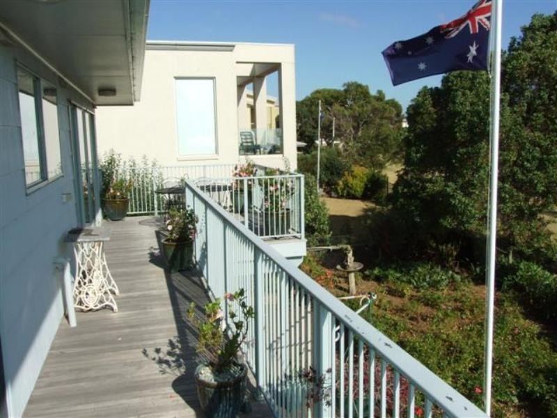 5 Cleeland Street, Newhaven VIC 3925