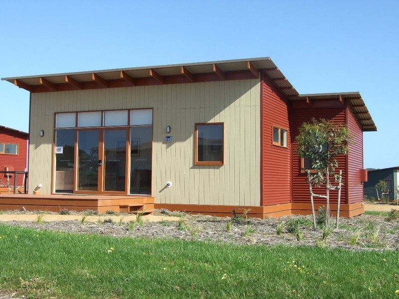 2124 Phillip Island Road, Cowes VIC 3922