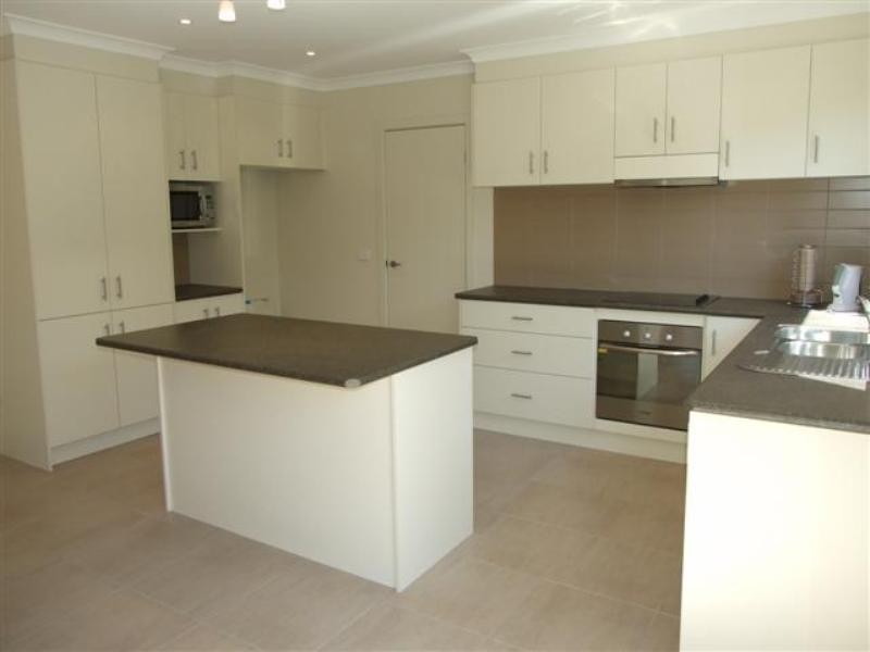 24 Churchill Drive, Cowes VIC 3922