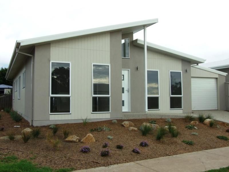 1/2 Eucalypt Court, Cowes VIC 3922
