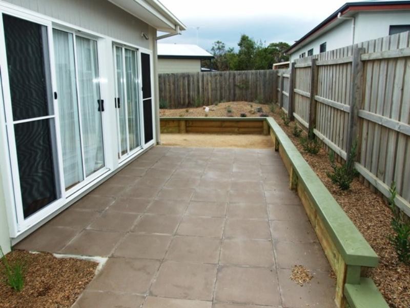 2/2 Eucalypt Court, Cowes VIC 3922