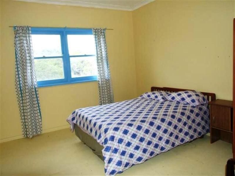 1 Phillip Island Road, San Remo VIC 3925