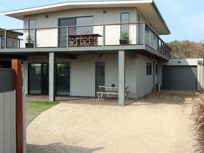 3 Beach Street, Surf Beach VIC 3922