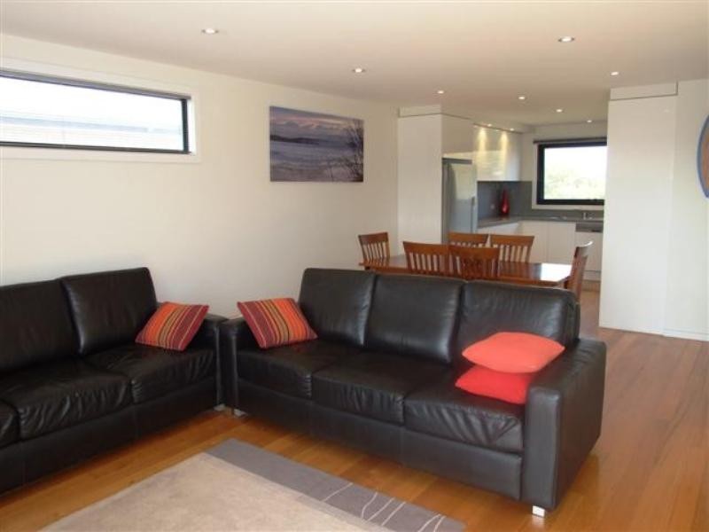 3 Beach Street, Surf Beach VIC 3922