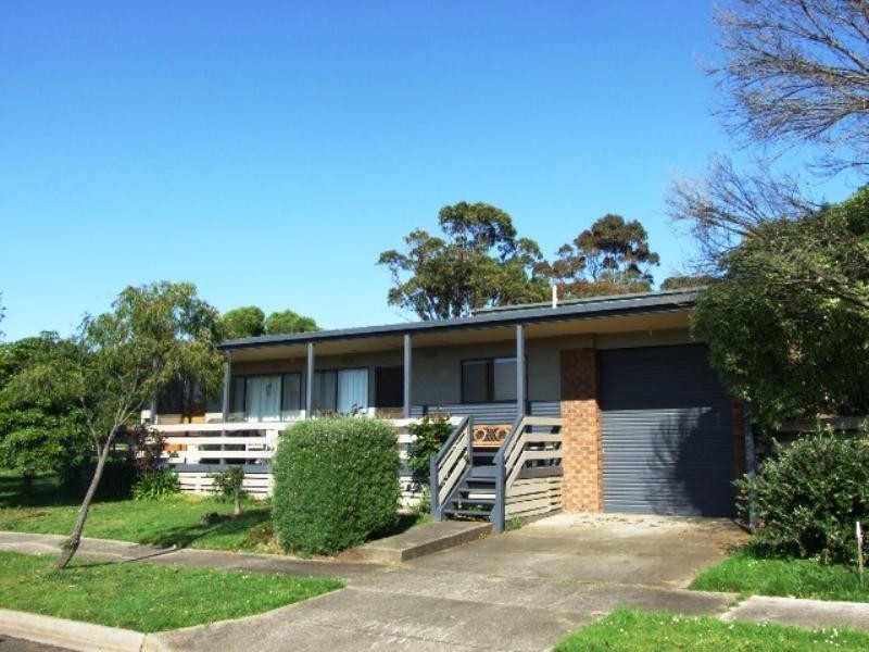 380 Settlement Road, Cowes VIC 3922