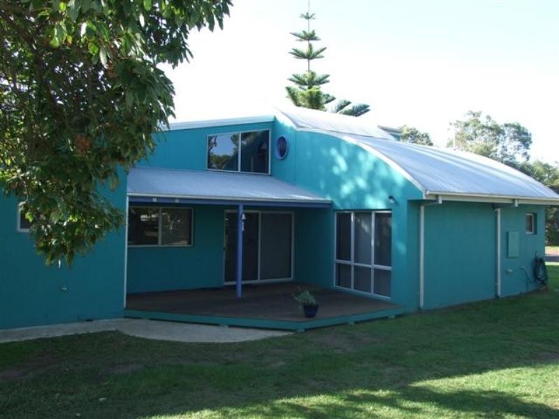 18 Rose Avenue, Cowes VIC 3922