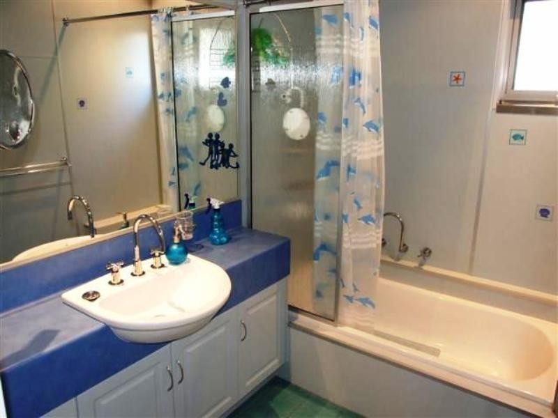 18 Rose Avenue, Cowes VIC 3922