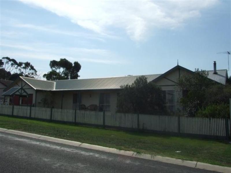370 Settlement Road, Cowes VIC 3922
