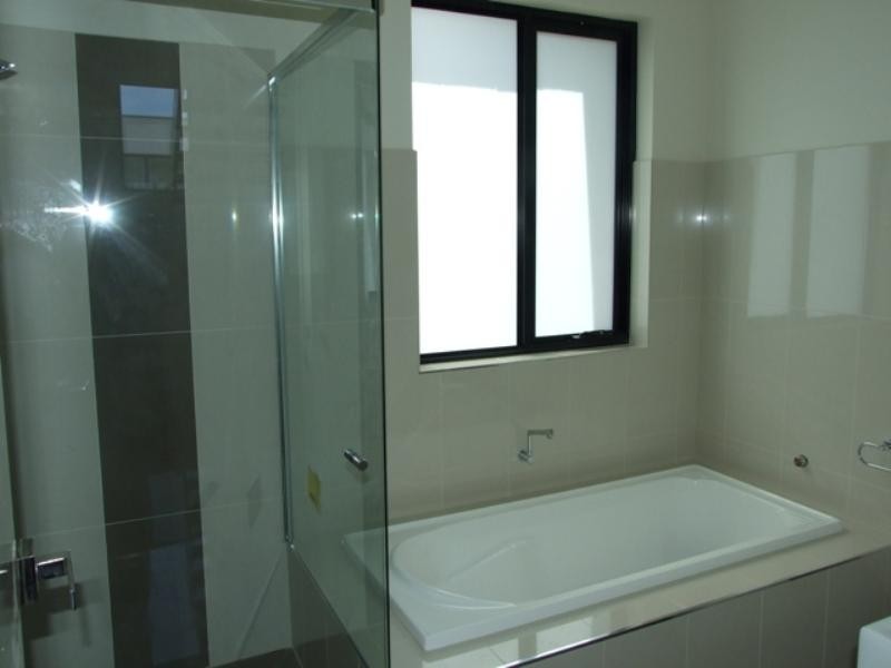 2/18 The Esplanade, Sunderland Bay VIC 3922