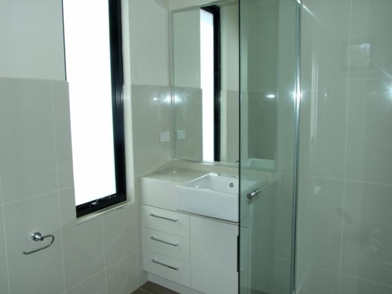 2/18 The Esplanade, Sunderland Bay VIC 3922