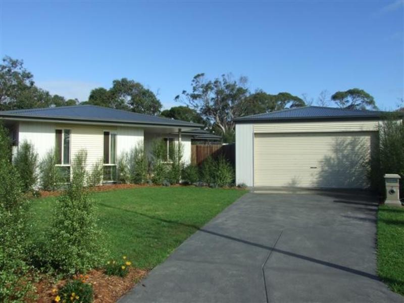 7 Wattle Close, Cowes VIC 3922