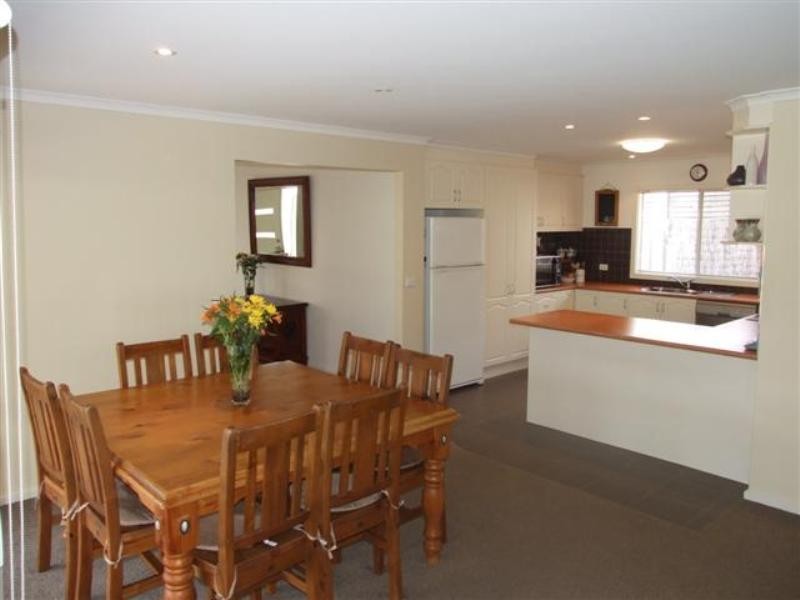 7 Wattle Close, Cowes VIC 3922
