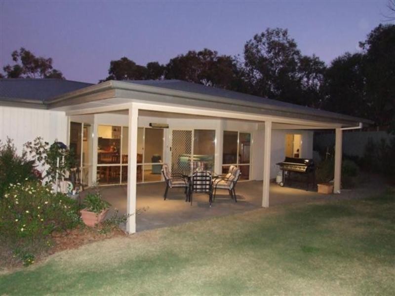 7 Wattle Close, Cowes VIC 3922