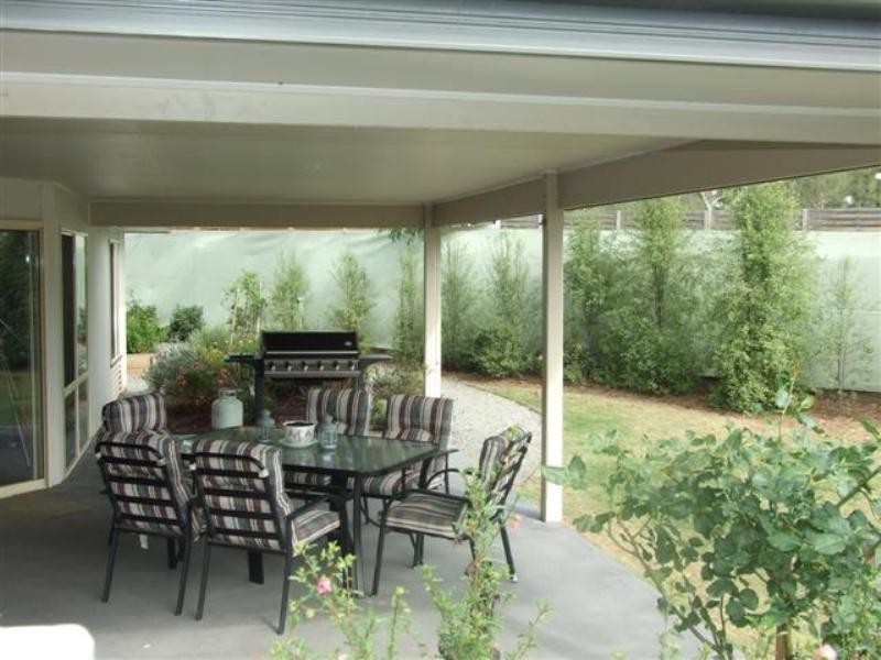 7 Wattle Close, Cowes VIC 3922