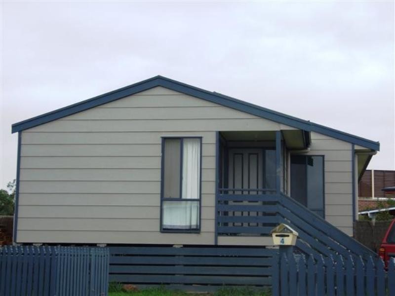 4 Eucalypt Close, Cowes VIC 3922