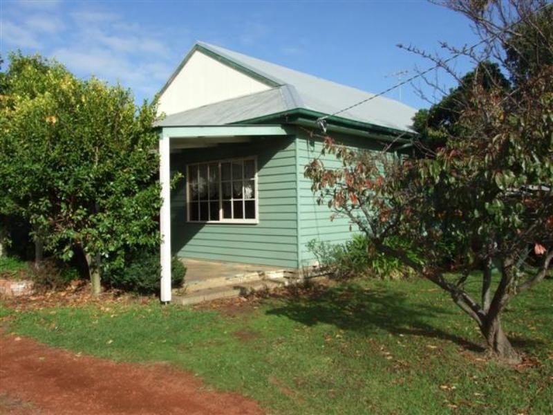 8 Fowler Grove, Newhaven VIC 3925