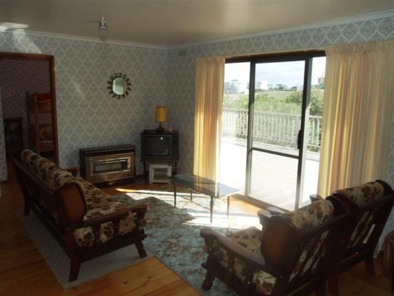 615 Settlement Road, Cowes VIC 3922