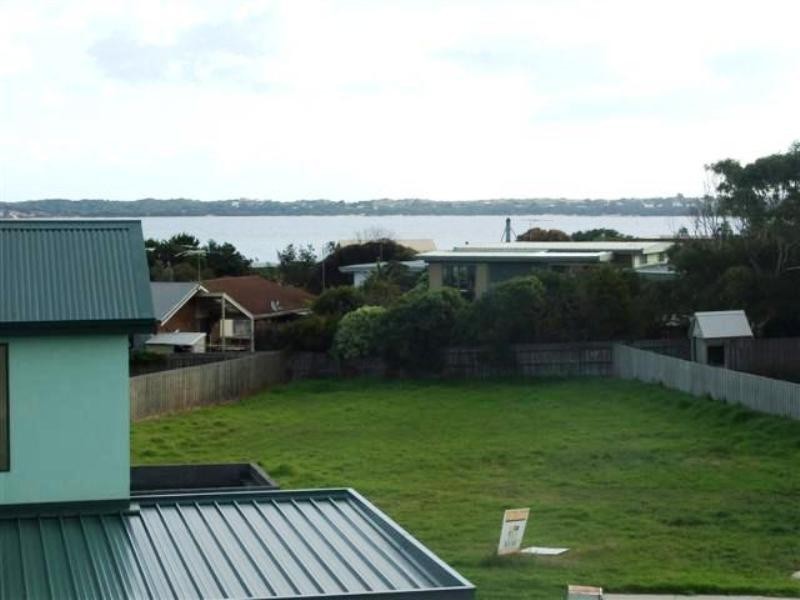 70 Penniwells Drive, San Remo VIC 3925