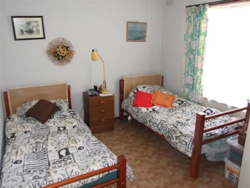42 Sunderland Bay Road, Sunderland Bay VIC 3922