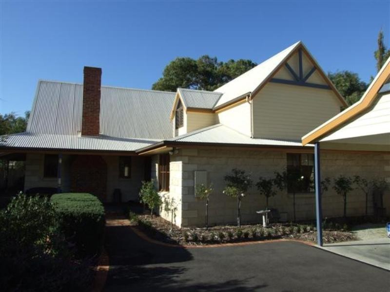 10 Collins Street, Cowes VIC 3922