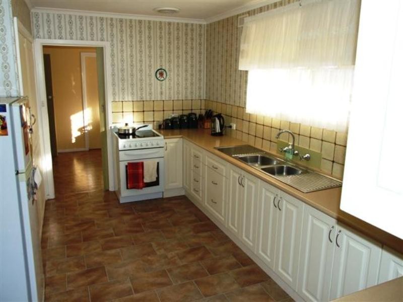 2 West Court, Cowes VIC 3922