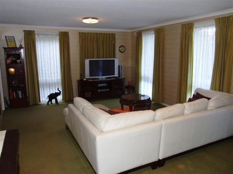 2 West Court, Cowes VIC 3922