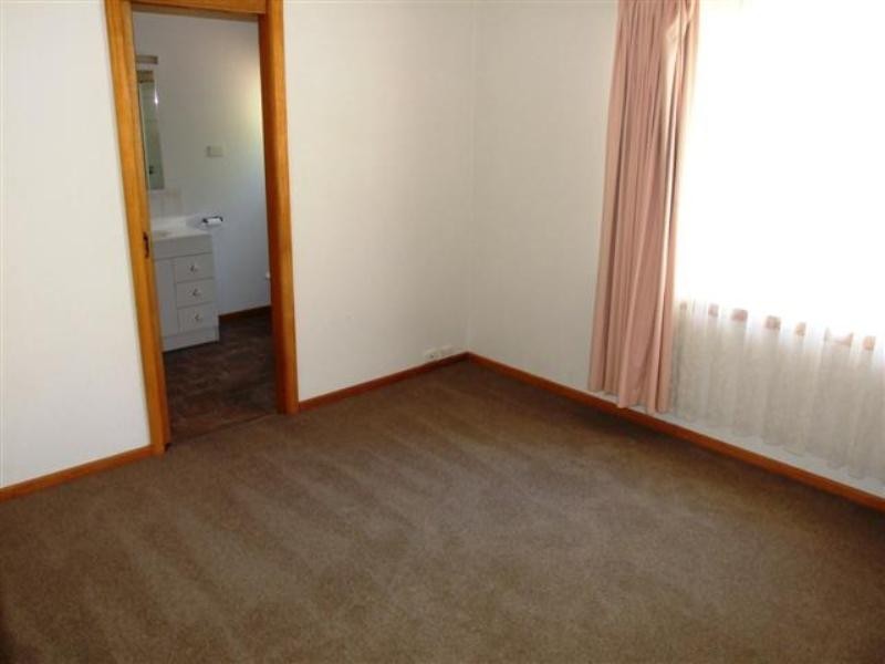 17 Outlook Drive, Cowes VIC 3922