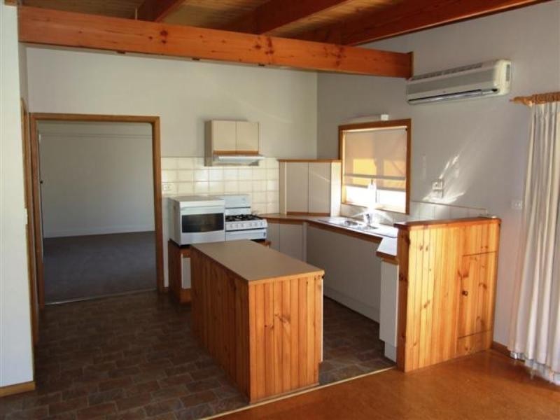 17 Outlook Drive, Cowes VIC 3922