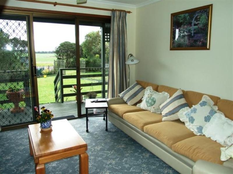 47 Phillip Island Road, Surf Beach VIC 3922