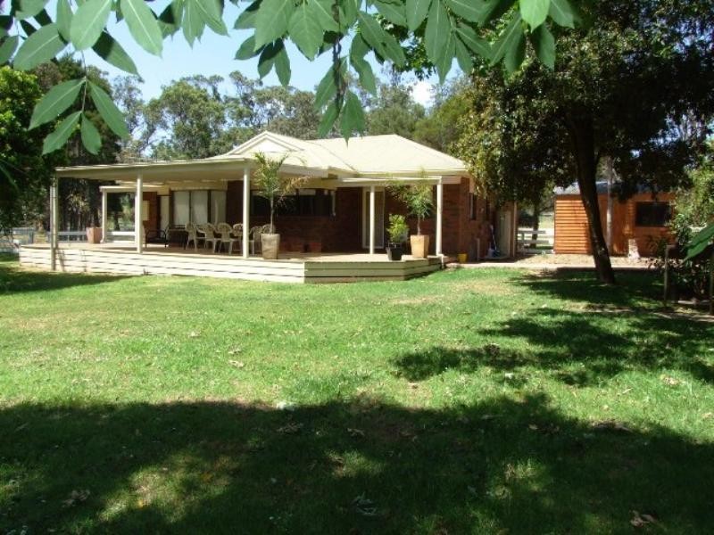 69 Coghlan Road, Cowes VIC 3922