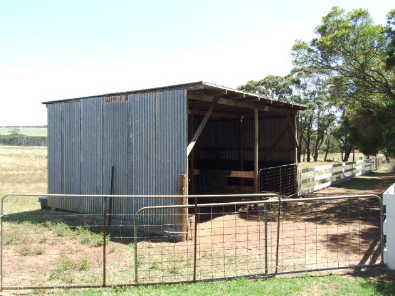 69 Coghlan Road, Cowes VIC 3922