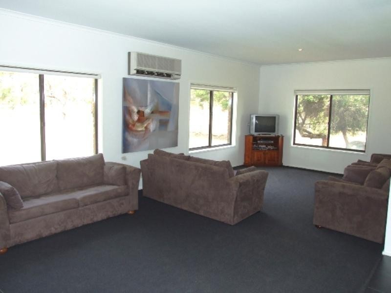 69 Coghlan Road, Cowes VIC 3922