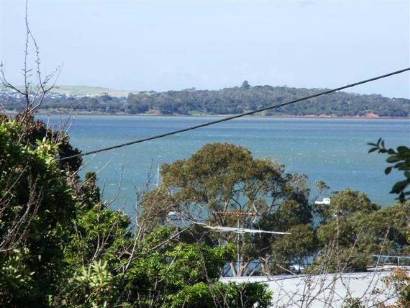 16 Poulter Avenue, Rhyll VIC 3923