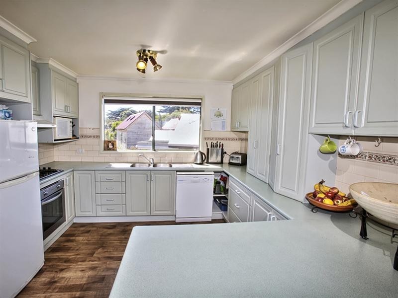 126 The Esplanade, Surf Beach VIC 3922