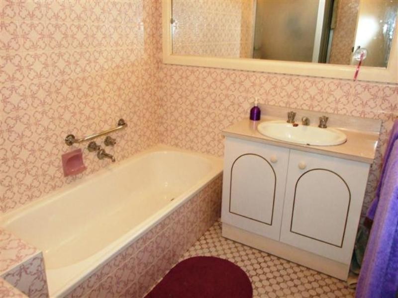 9 Justice Road, Cowes VIC 3922