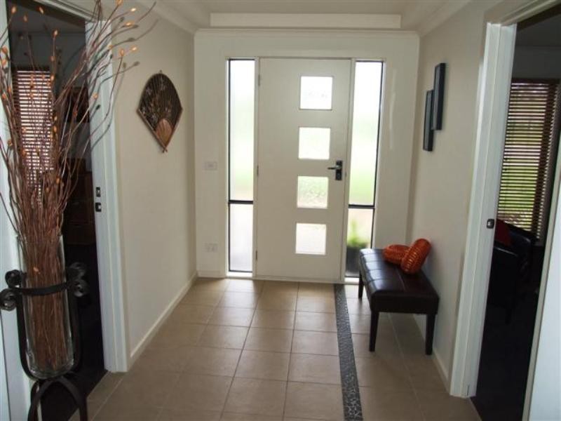 5 Casuarina Court, Cowes VIC 3922